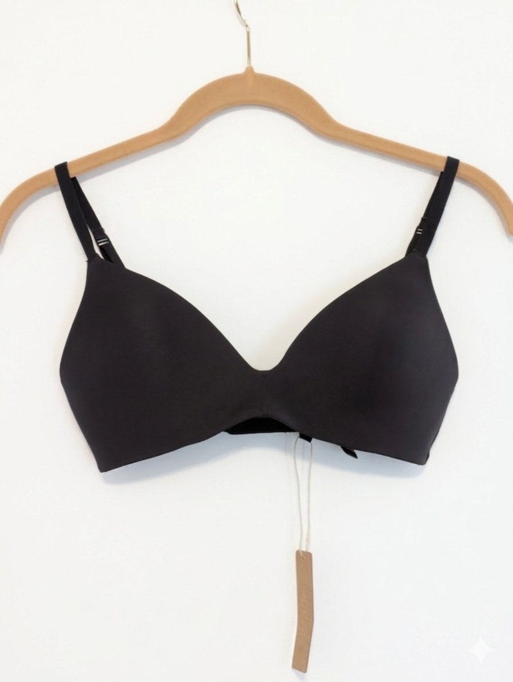 NWT SKIMS Wireless Form Lightly Lined Bra in Onyx - Size 32B